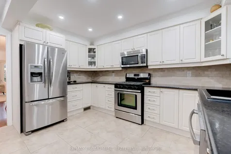 2197 Donald Road Burlington ON L7M 3R8