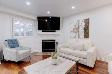 2197 Donald Road Burlington ON L7M 3R8