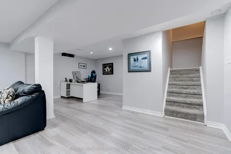 2197 Donald Road Burlington ON L7M 3R8