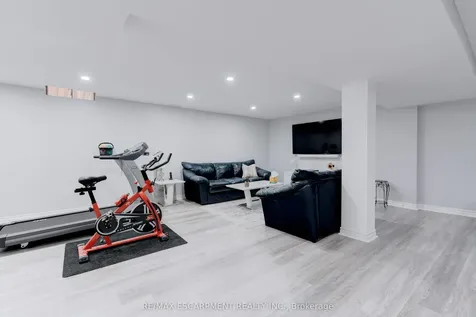 2197 Donald Road Burlington ON L7M 3R8