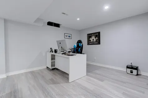 2197 Donald Road Burlington ON L7M 3R8