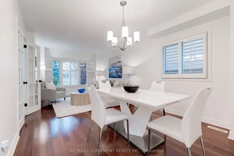 2197 Donald Road Burlington ON L7M 3R8