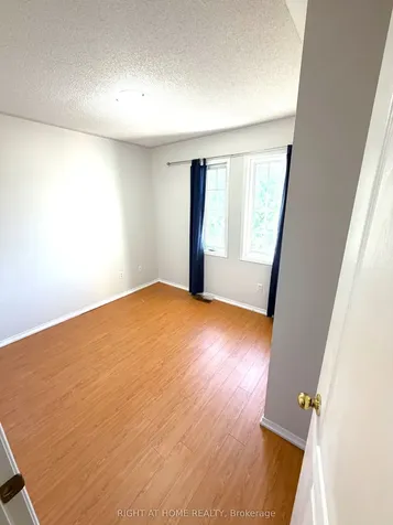 29 Mistdale Crescent Brampton ON L7A 1S2