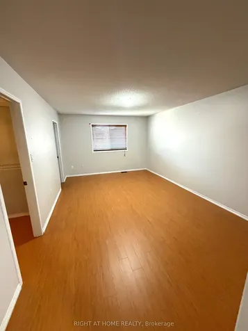 29 Mistdale Crescent Brampton ON L7A 1S2