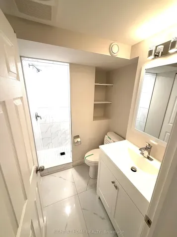 29 Mistdale Crescent Brampton ON L7A 1S2