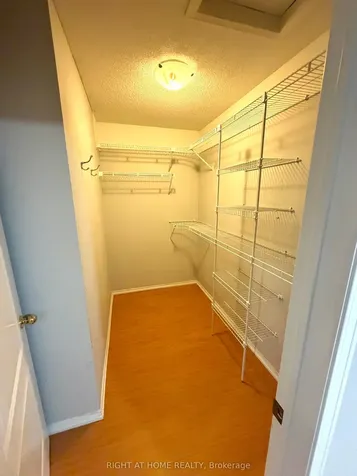 29 Mistdale Crescent Brampton ON L7A 1S2