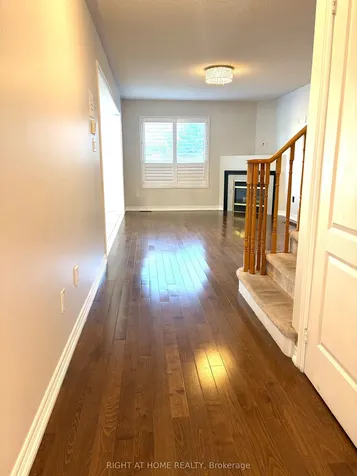 29 Mistdale Crescent Brampton ON L7A 1S2