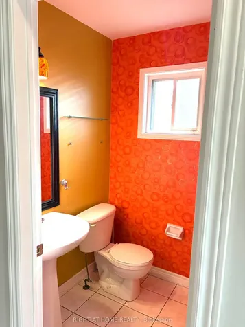 29 Mistdale Crescent Brampton ON L7A 1S2