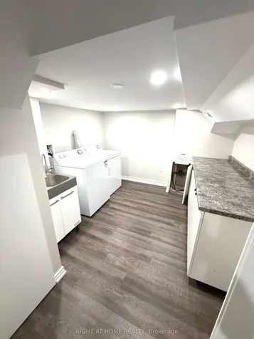 29 Mistdale Crescent Brampton ON L7A 1S2