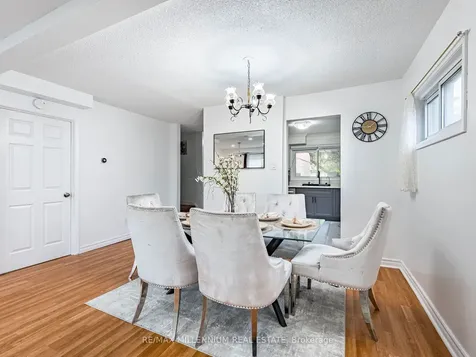 35 Scottsdale Court Brampton ON L6W 3R8