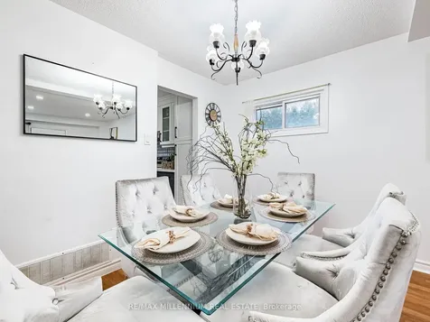 35 Scottsdale Court Brampton ON L6W 3R8