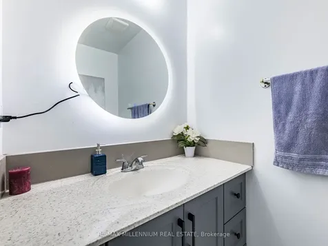 35 Scottsdale Court Brampton ON L6W 3R8