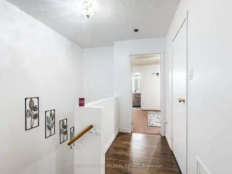 35 Scottsdale Court Brampton ON L6W 3R8