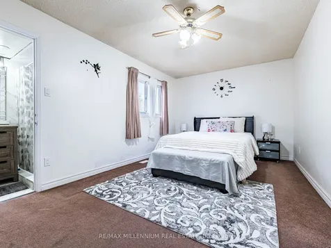 35 Scottsdale Court Brampton ON L6W 3R8