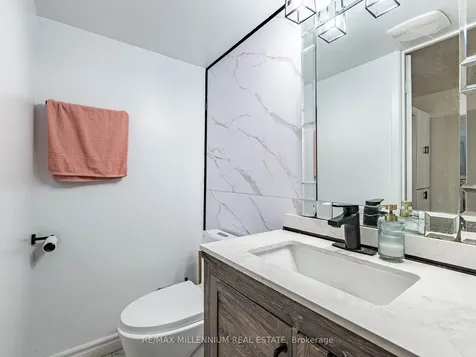 35 Scottsdale Court Brampton ON L6W 3R8