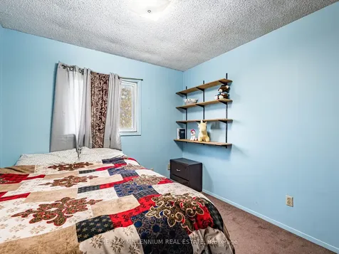 35 Scottsdale Court Brampton ON L6W 3R8