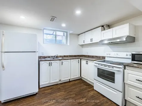 35 Scottsdale Court Brampton ON L6W 3R8