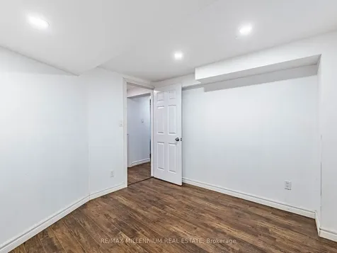 35 Scottsdale Court Brampton ON L6W 3R8