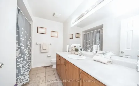 36 Roxton Crescent Brampton ON L7A 2A9