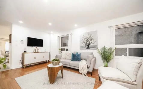 36 Roxton Crescent Brampton ON L7A 2A9