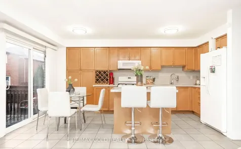 36 Roxton Crescent Brampton ON L7A 2A9