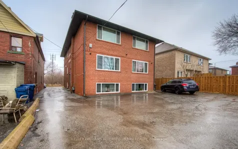 90 Portland Street Toronto ON M8Y 1A7