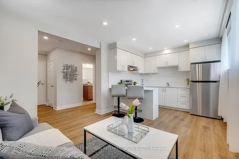 90 Portland Street Toronto ON M8Y 1A7
