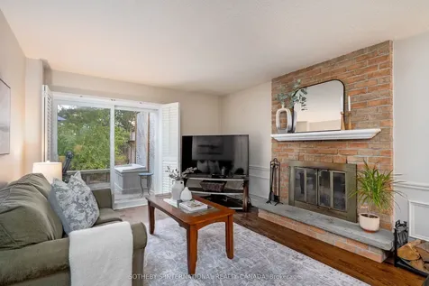 1599 Hermant Court Mississauga ON L5H 3T1