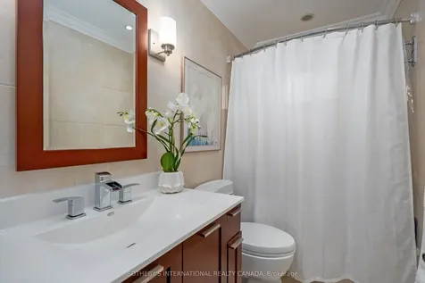 1599 Hermant Court Mississauga ON L5H 3T1
