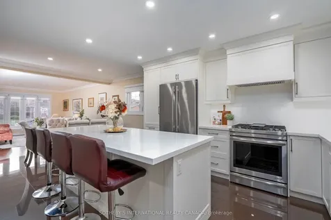 1599 Hermant Court Mississauga ON L5H 3T1