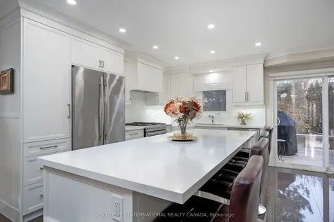 1599 Hermant Court Mississauga ON L5H 3T1