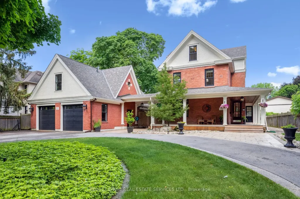 335 Lakeshore Road W Oakville ON L6K 1G3