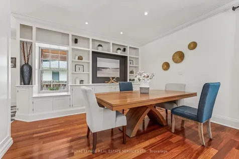 335 Lakeshore Road W Oakville ON L6K 1G3