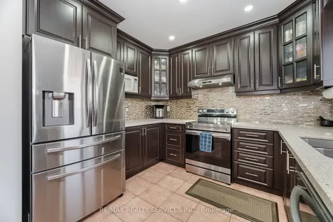 39 Rattlesnake Road Brampton ON L6R 3B9