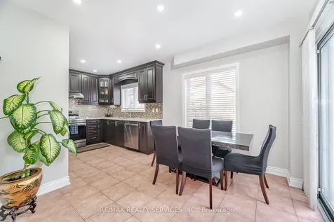 39 Rattlesnake Road Brampton ON L6R 3B9