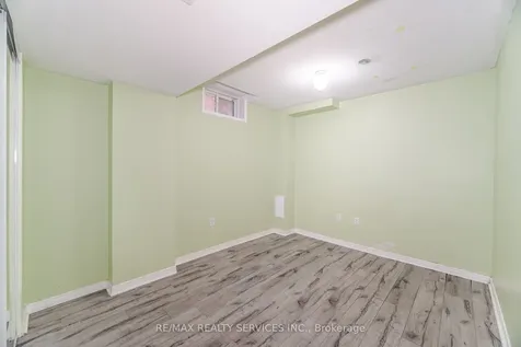 39 Rattlesnake Road Brampton ON L6R 3B9