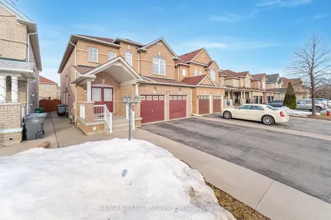 39 Rattlesnake Road Brampton ON L6R 3B9