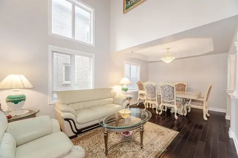 39 Rattlesnake Road Brampton ON L6R 3B9