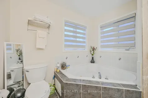 80 Octillo Boulevard Brampton ON L6R 2V6