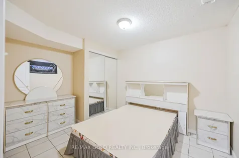 80 Octillo Boulevard Brampton ON L6R 2V6