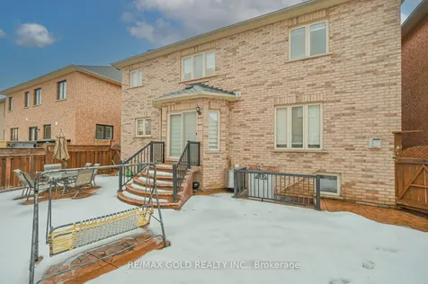 80 Octillo Boulevard Brampton ON L6R 2V6