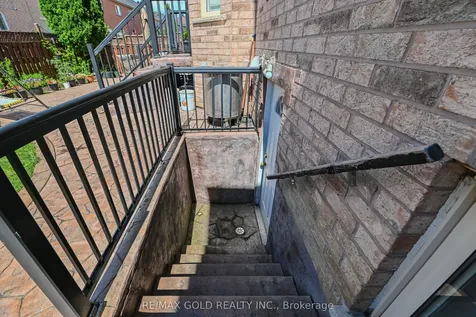 80 Octillo Boulevard Brampton ON L6R 2V6