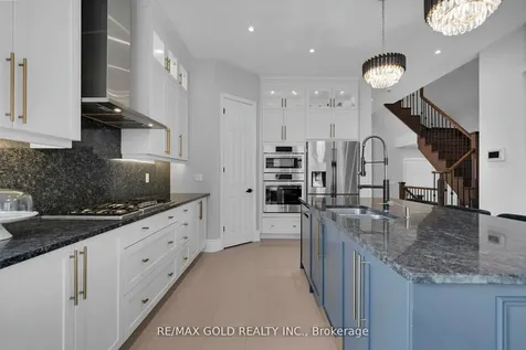 34 Rhapsody Crescent Brampton ON L6P 4E8