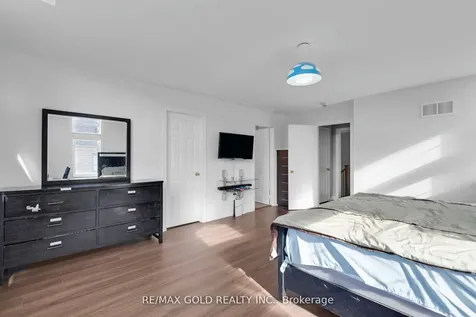 34 Rhapsody Crescent Brampton ON L6P 4E8