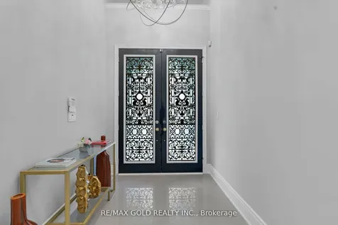 34 Rhapsody Crescent Brampton ON L6P 4E8