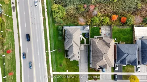 34 Rhapsody Crescent Brampton ON L6P 4E8