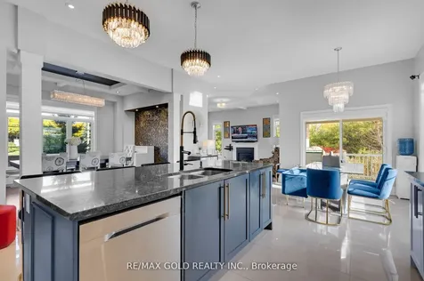 34 Rhapsody Crescent Brampton ON L6P 4E8