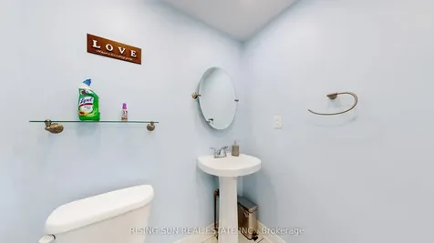 20 Bramoak Crescent Brampton ON L7A 1T7