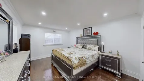 20 Bramoak Crescent Brampton ON L7A 1T7