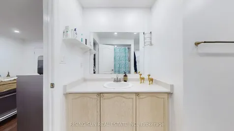 20 Bramoak Crescent Brampton ON L7A 1T7